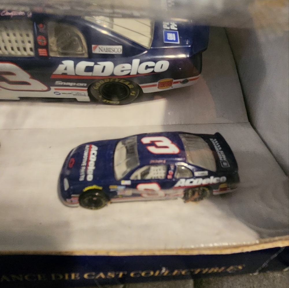Die cast Dale Earnheart #3 1999 collection